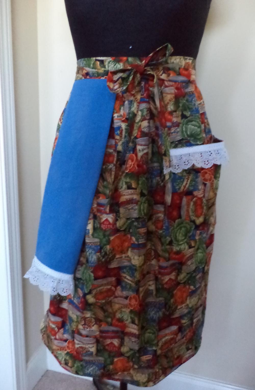 Vintage Pattern Fruit Print Apron With Attached Dish Towel. Red Lining